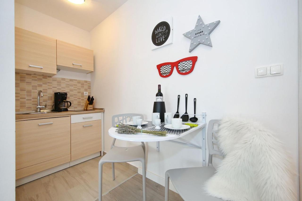 Apartment Kokolo Drage Esterno foto