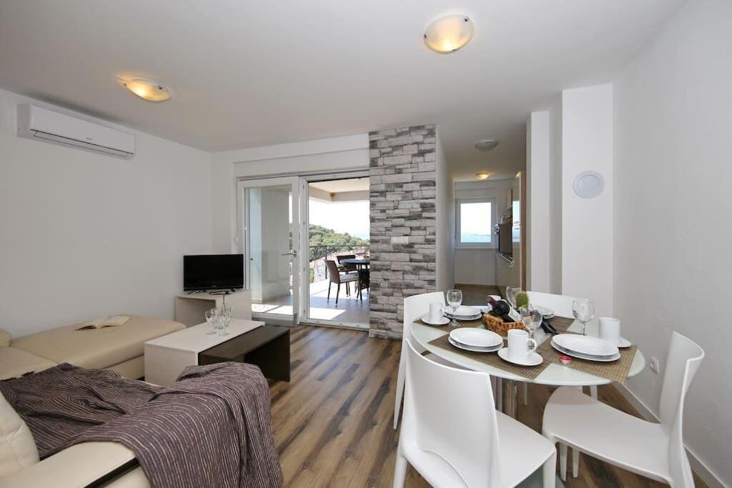 Apartment Kokolo Drage Esterno foto